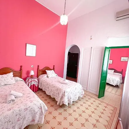 El Faro بيت ضيافة *
