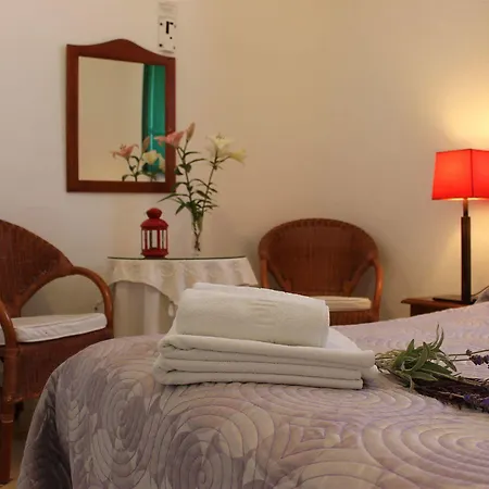 El Faro Guest house