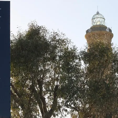 El Faro Pensión *