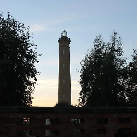 El Faro Pensión